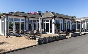 ibis Issoire